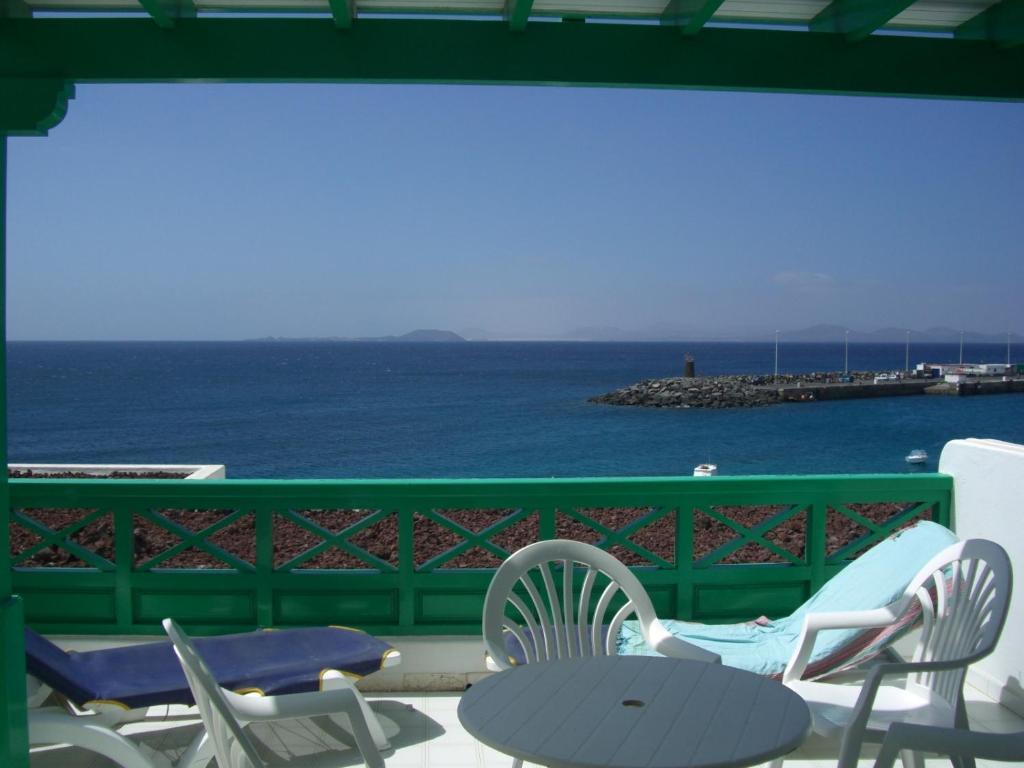 Apartamentos Las Clacas Playa Blanca  Room photo